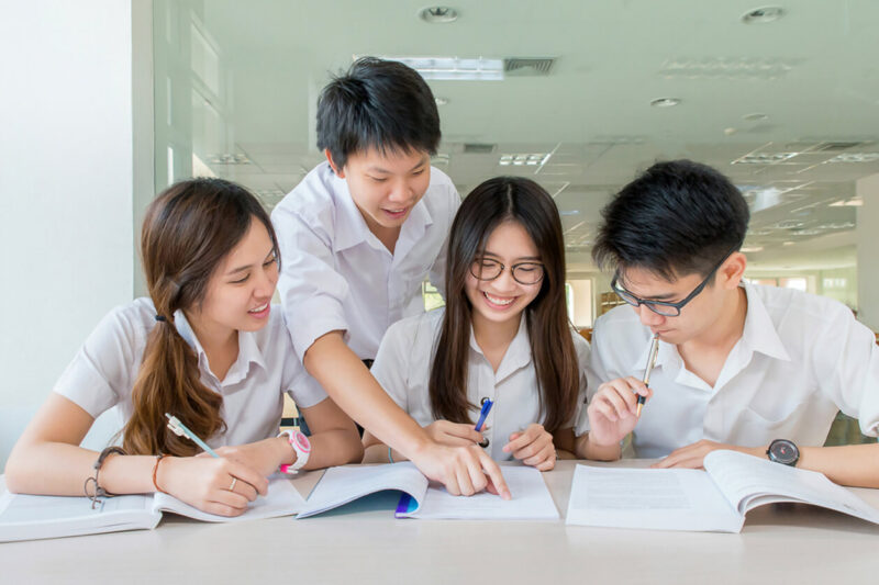 Magkano ang tuition fee ng Secondary Education student?