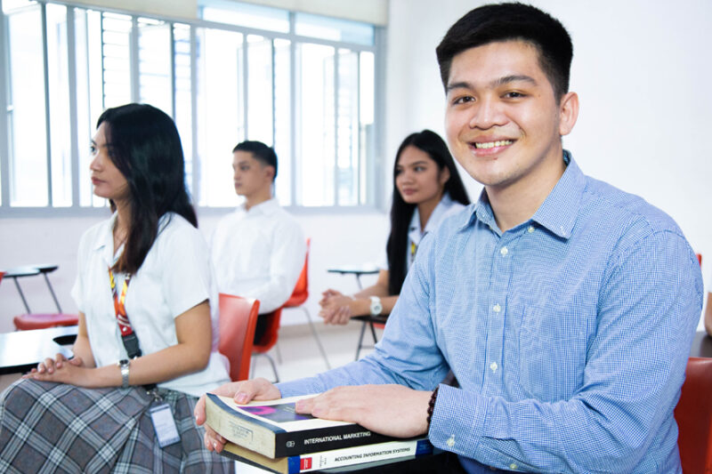 Magkano ang tuition fee ng Accountancy student?